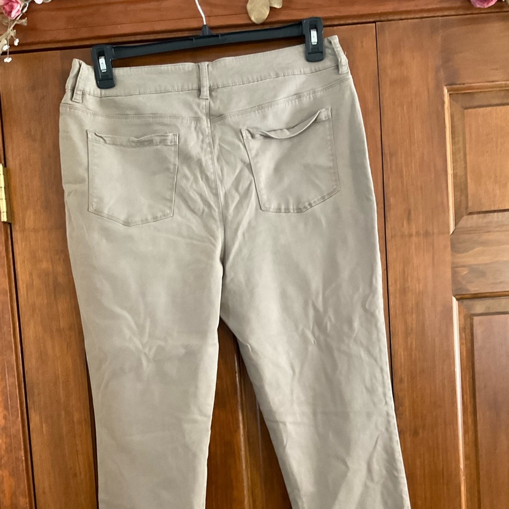Chico’s size 2, khaki ankle pants. Like new! - Picture 2 of 2